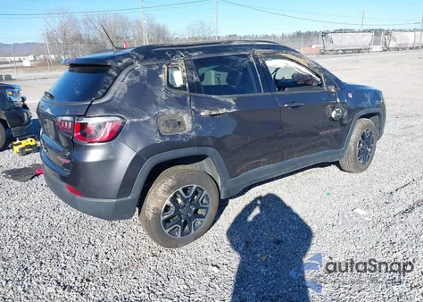2019 Jeep Compass Trailhawk 4X4 from USA, damaged, VIN 3C4NJDDB2KT688238